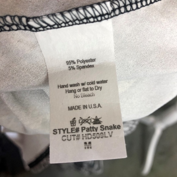 Astoria Born snake skin print tunic bell sleeves - Picture 6 of 6